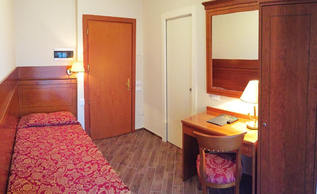 Hotel Excelsior Pavia Camera foto