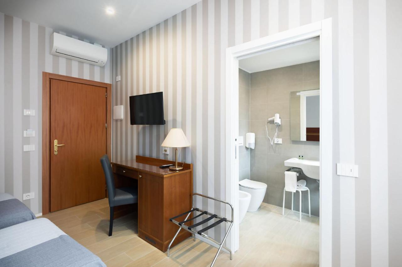 Hotel Excelsior Pavia Esterno foto