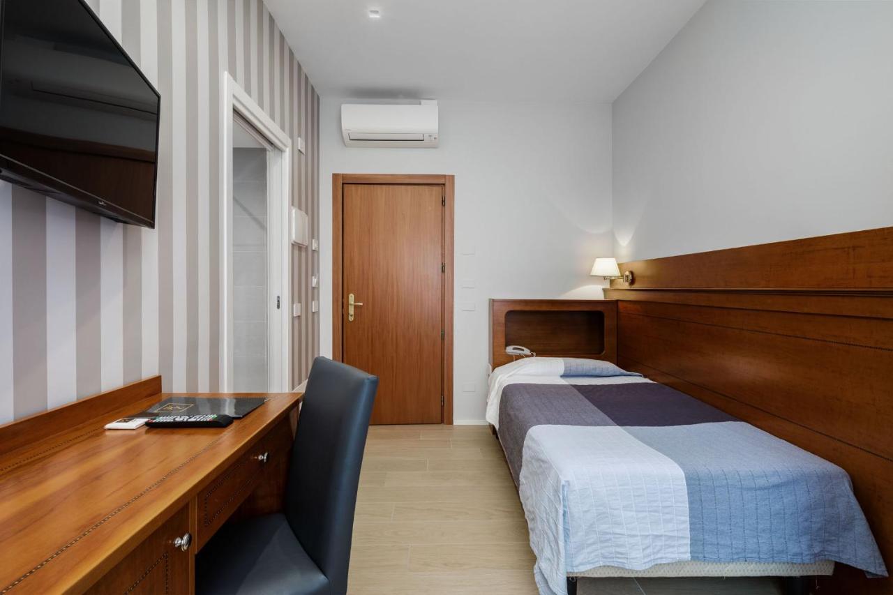 Hotel Excelsior Pavia Esterno foto